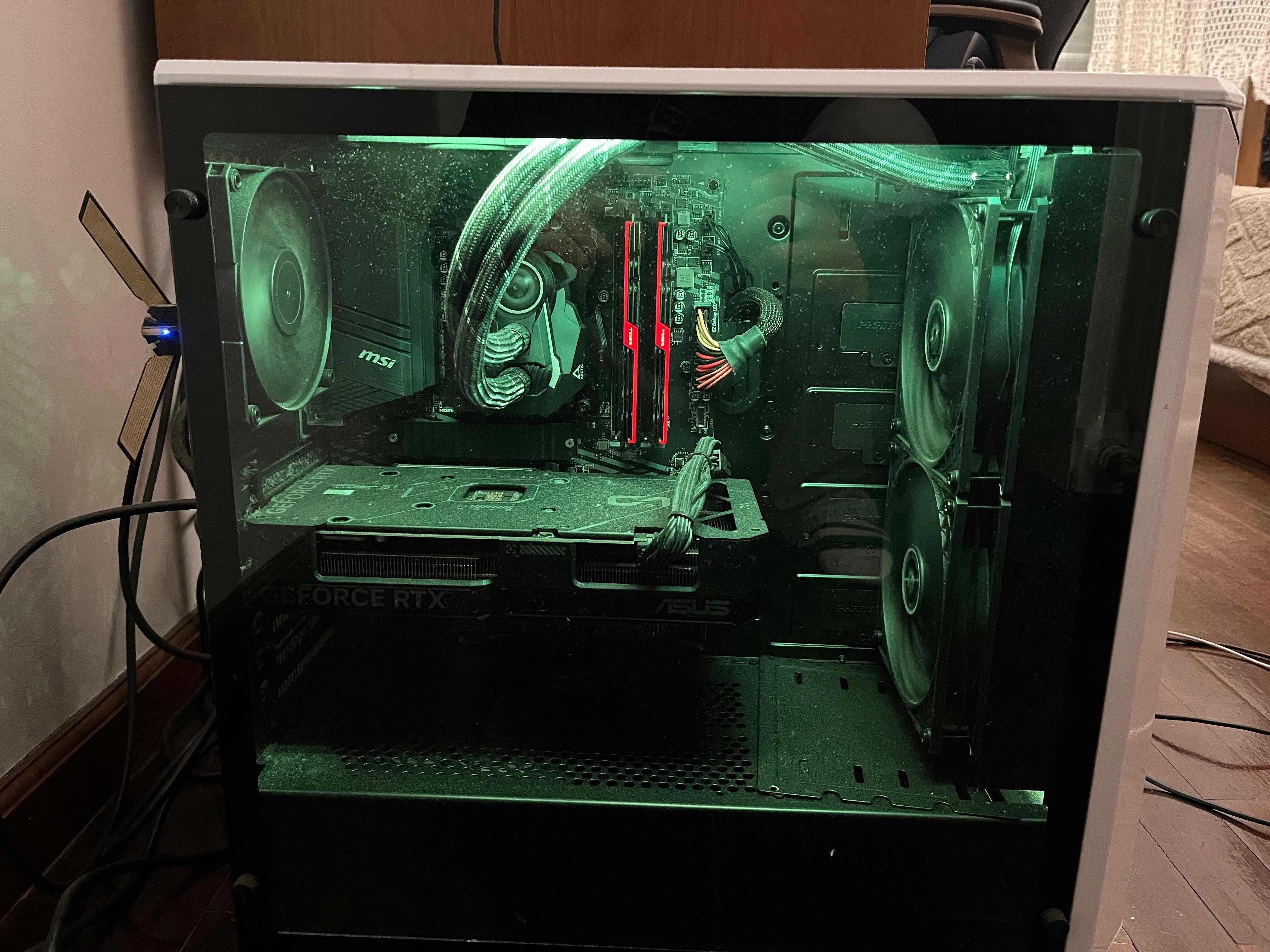 Setup Gaming completo - inclui torre, monitores e perifericos