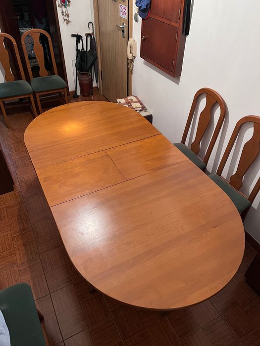 Mesa de madeira Cerejeira