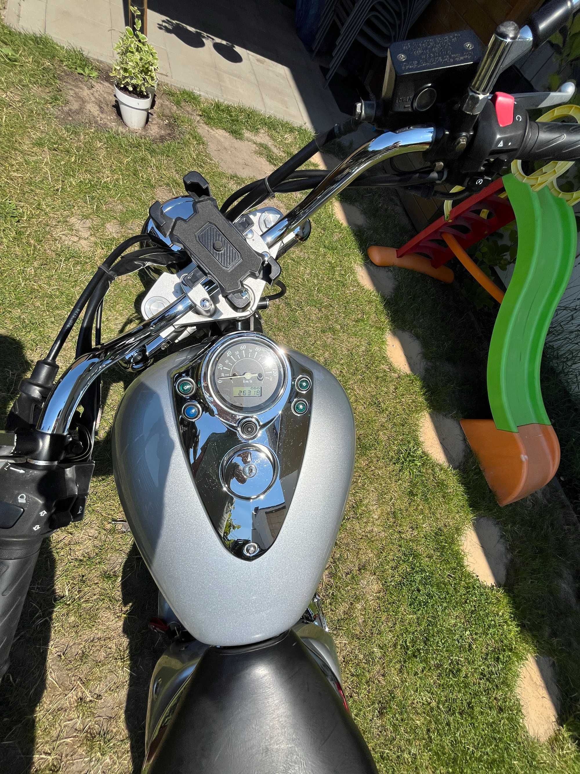 Suzuki Intruder 125