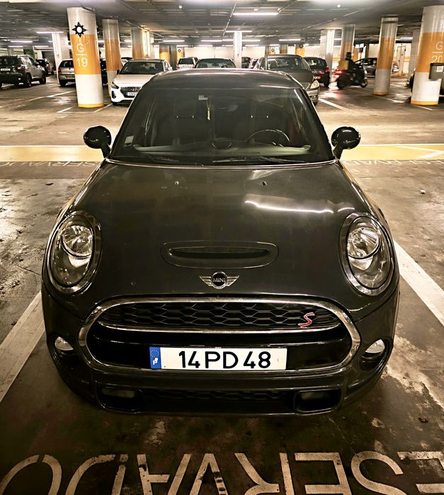 MINI Cooper S F55 2.0 Turbo – Nacional, com 99.000km