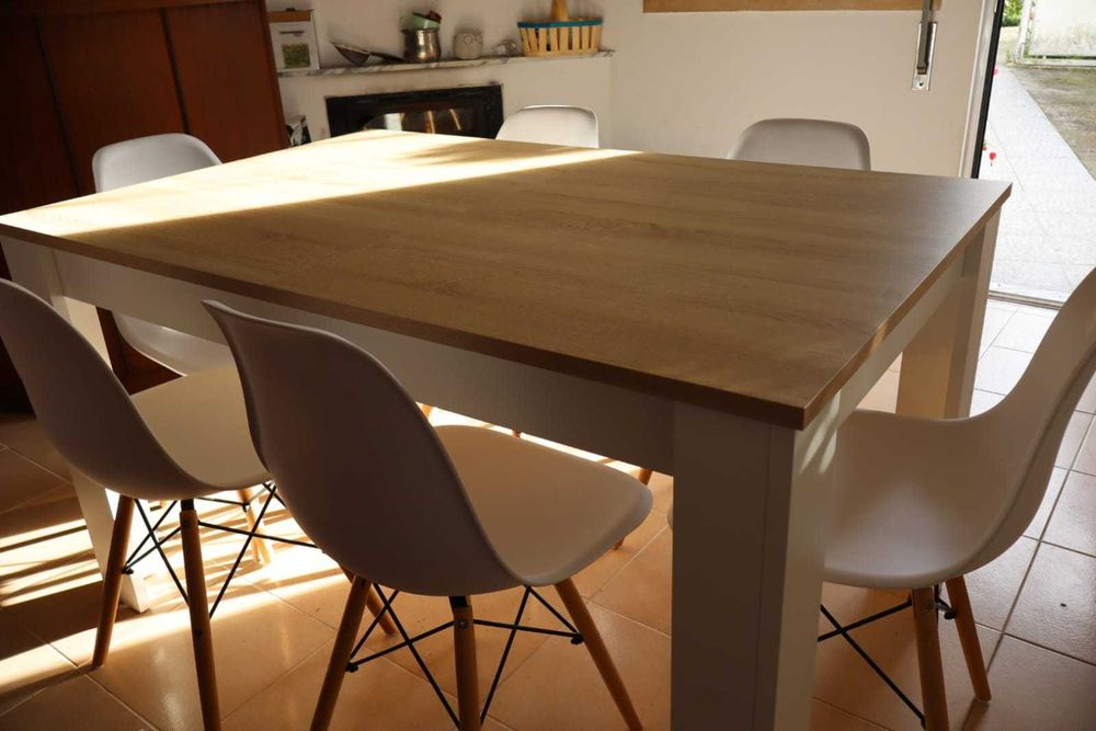 Conjunto Mesa e cadeiras