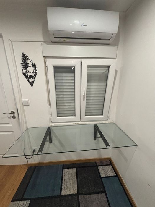 Secretária de vidro