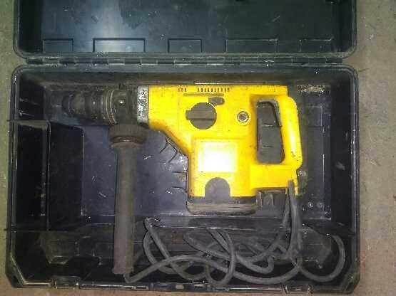 Młot DeWalt dw 540qso2