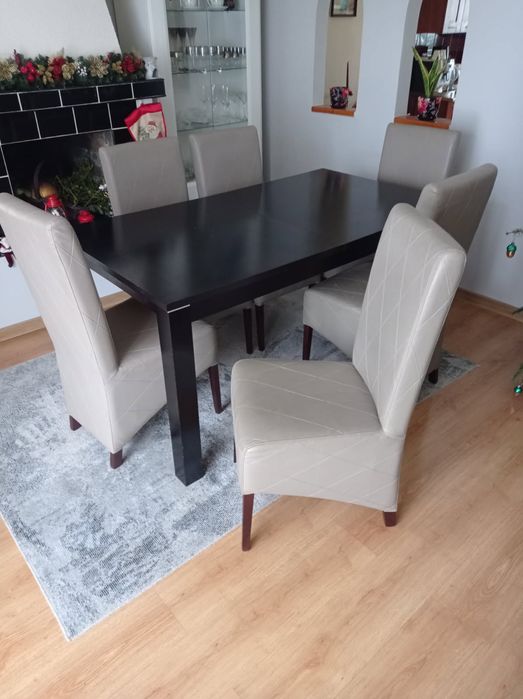 Porządny stół drewniany rozkładany + 6 krzeseł