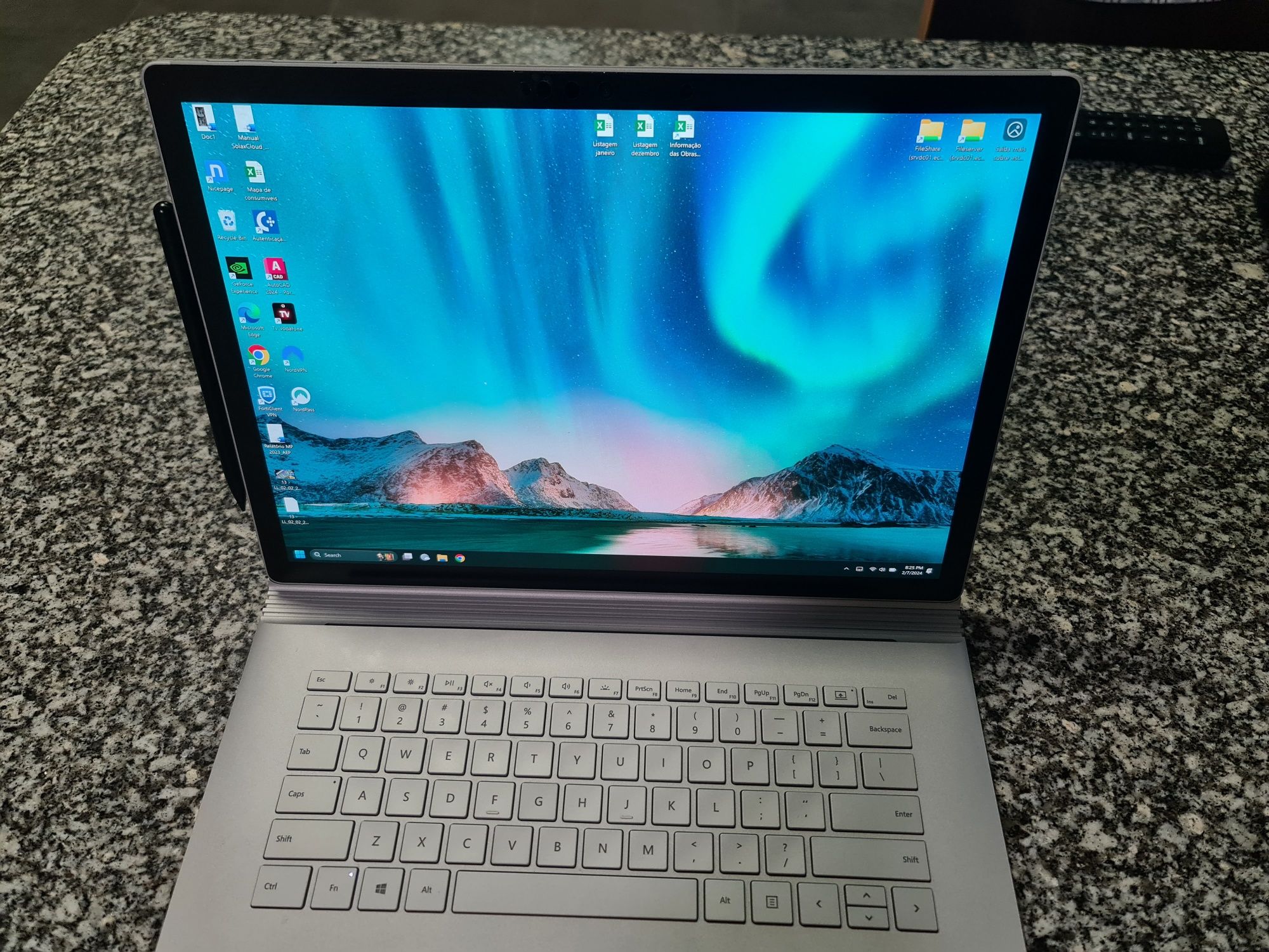 Microsoft surface book 2 4k - bom estado