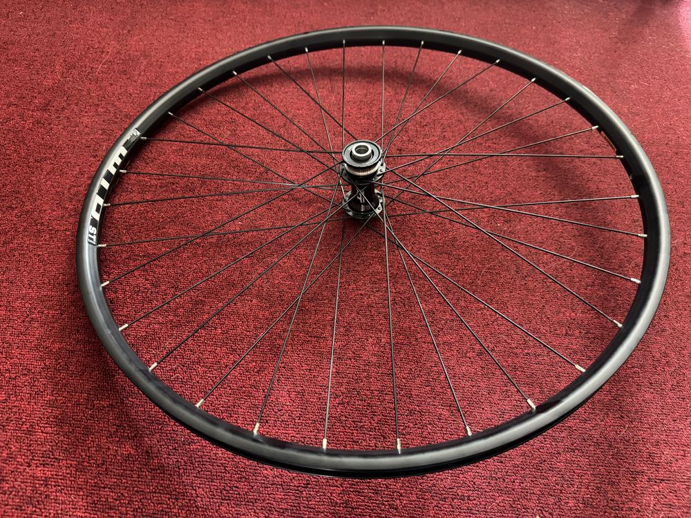 Koło przednie 29” Deore XT centerlock, WTB i25mm 15x100mm
