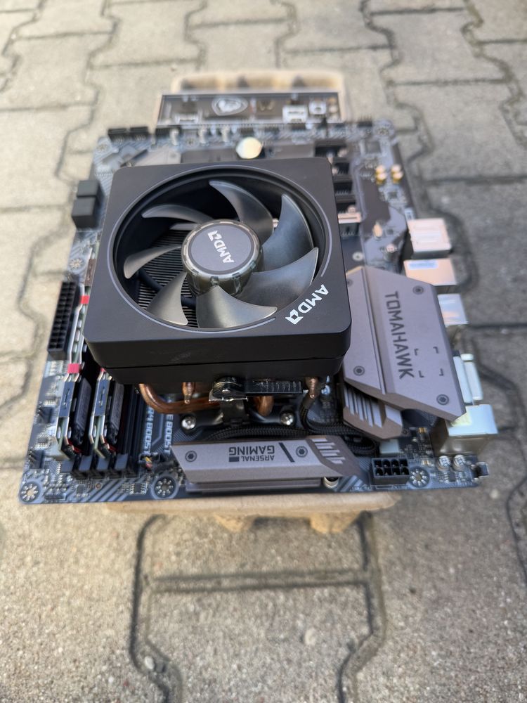 Ryzen 5 MSI B450 Tomahawk 16 GB ddr4 3200 mhz zestaw