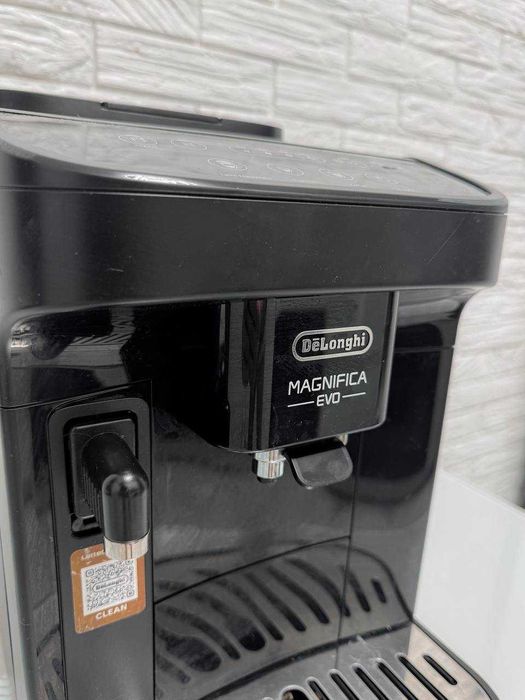 Кавомашина Delonghi Magnifica Evo Ecam290