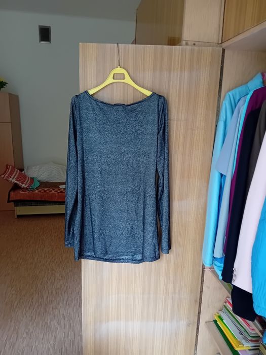 Bluzka damska swobodna.