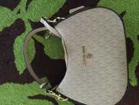 Mala Michael Kors
