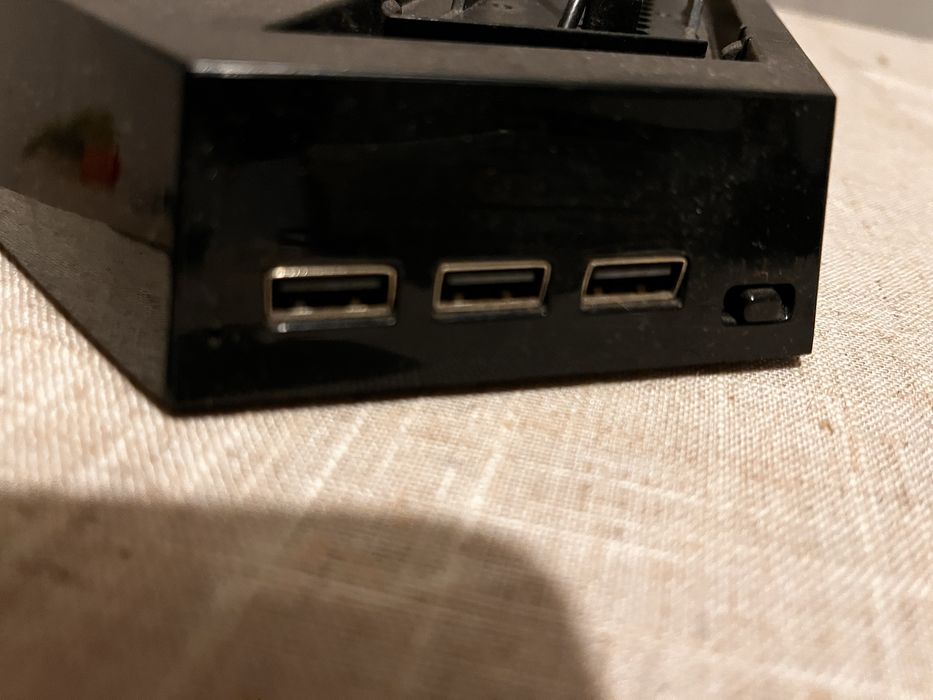 Estacao de refrigeracao/carregamento ps4
