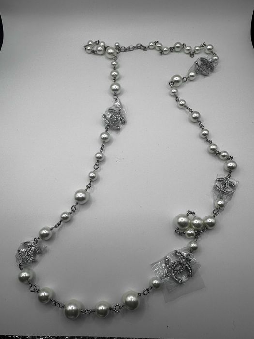 Колье Chanel с жемчужинами