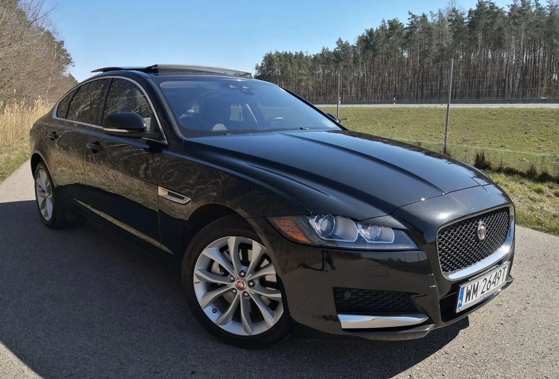 Jaguar XF 2.0D 180KM AWD
