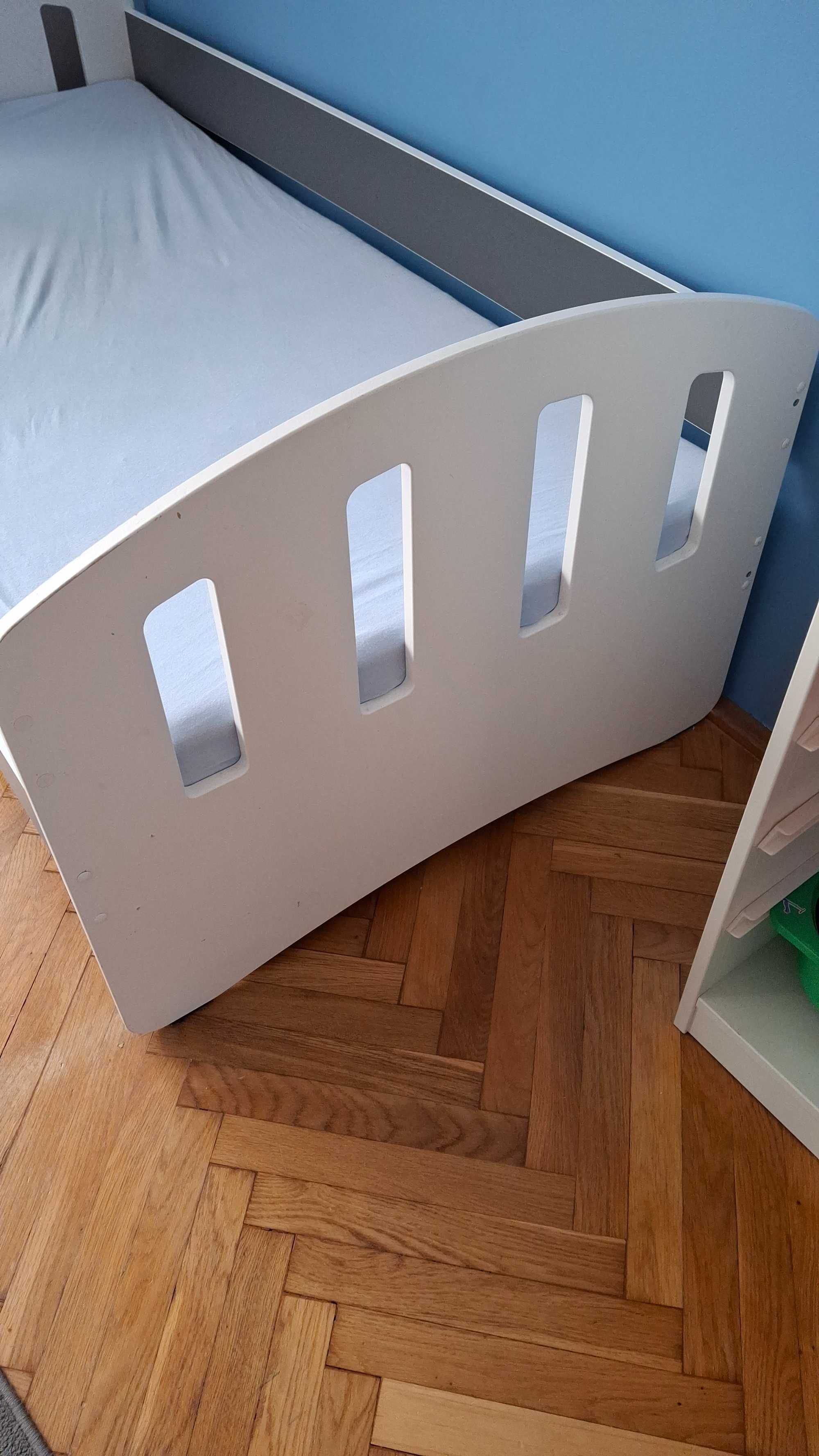 Łózko dziecięce  z szufladą do pokoju dziecka