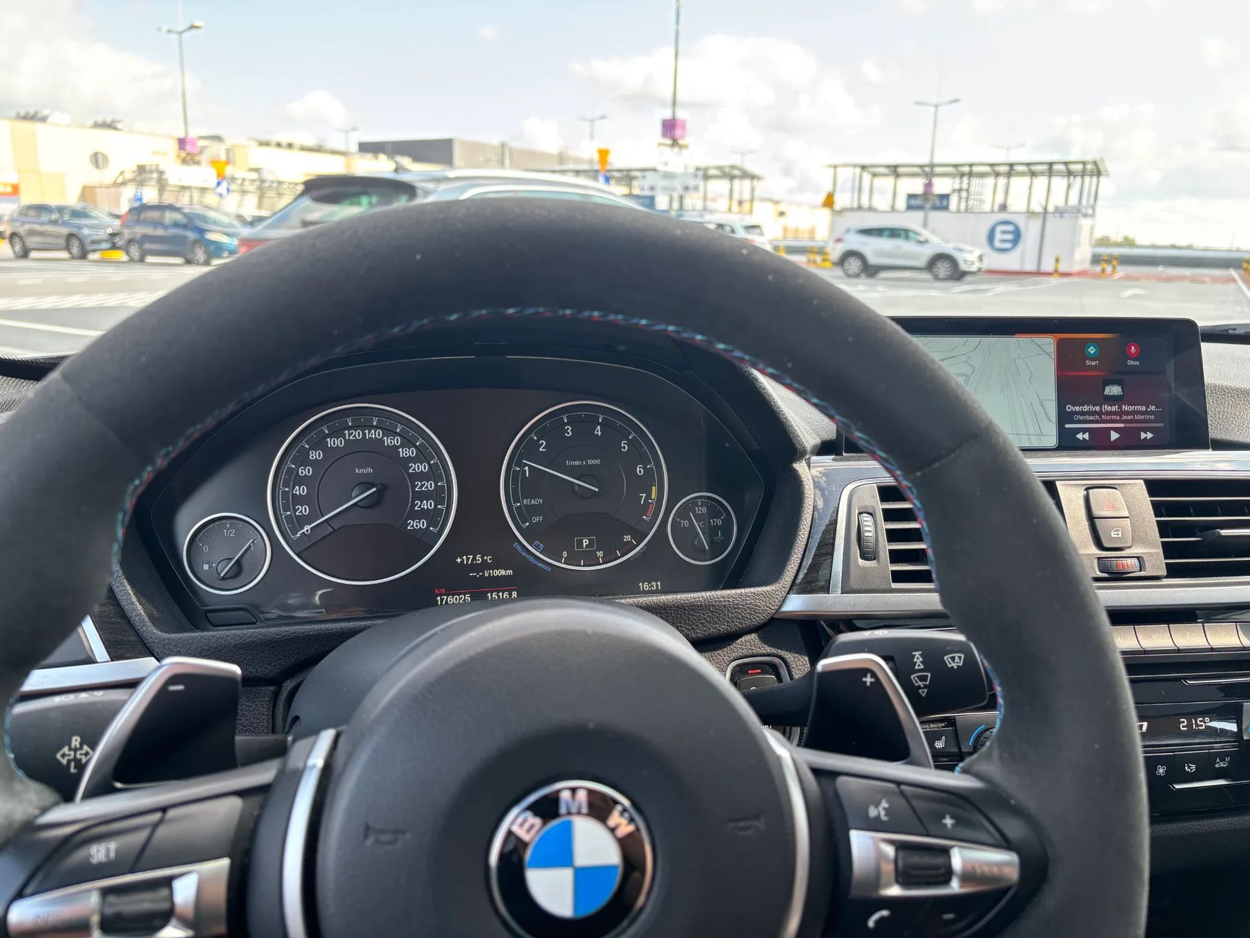 BMW Seria 3 BMW Seria 3 330i xDrive M
