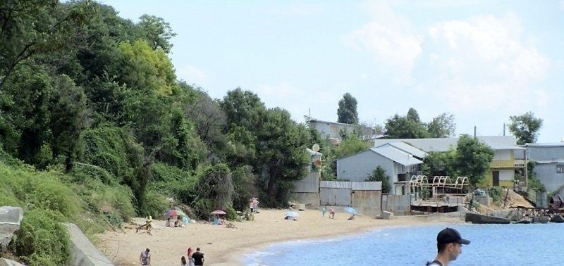 Сдам номера  у моря ( первая линия)
