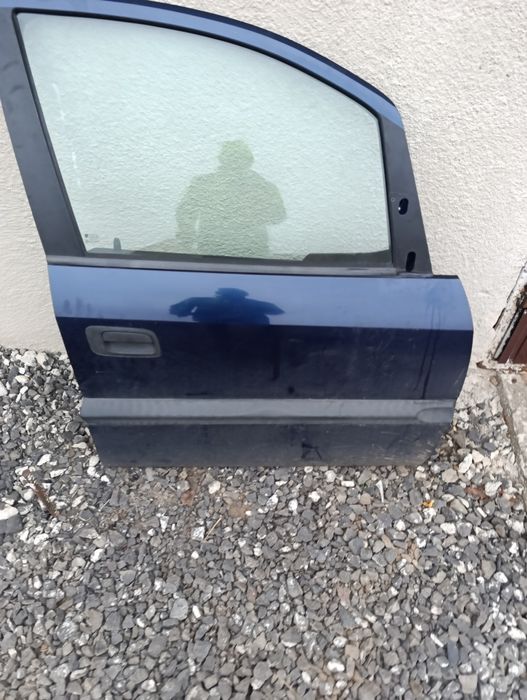 Prawe drzwi przód opel Zafira z282 rok 1999