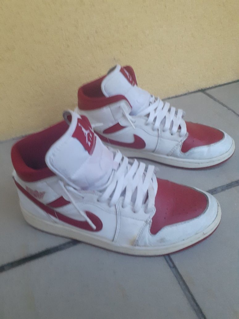 buty Nike Air Jordan 1, rozmiar 43