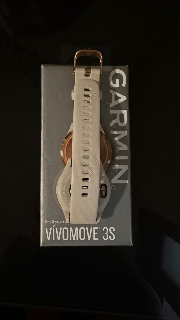 Garmin  vivamove 3