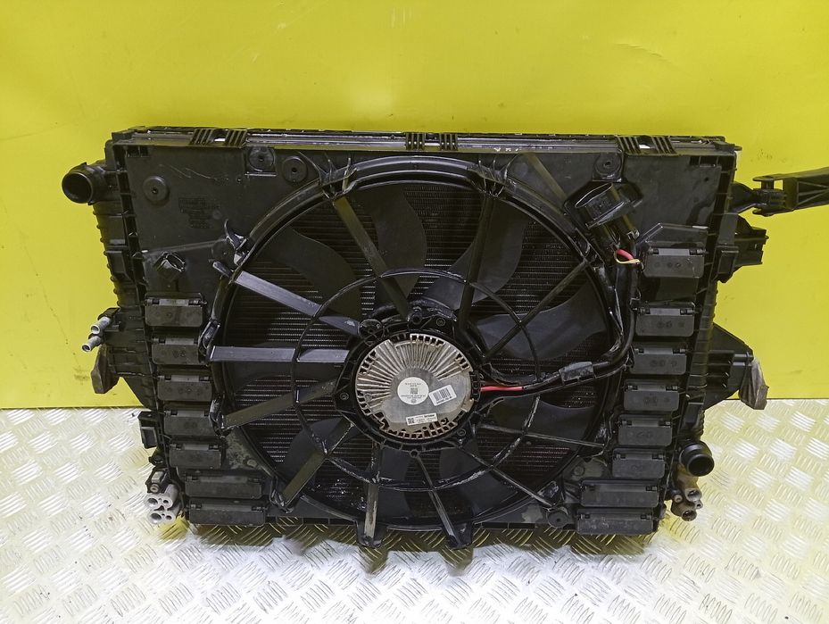 Касета радиаторів Volkswagen Touareg NF 3.0d CRCA Радиатор туарег