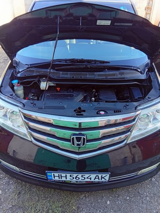 Продам Honda Elysion