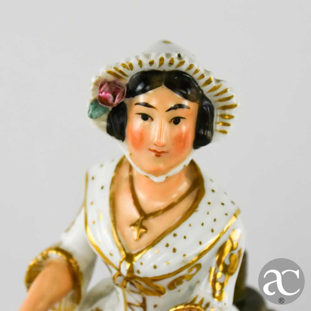 Par de figuras “Músicos”, porcelana Vieux Paris, policromadas séc. XIX