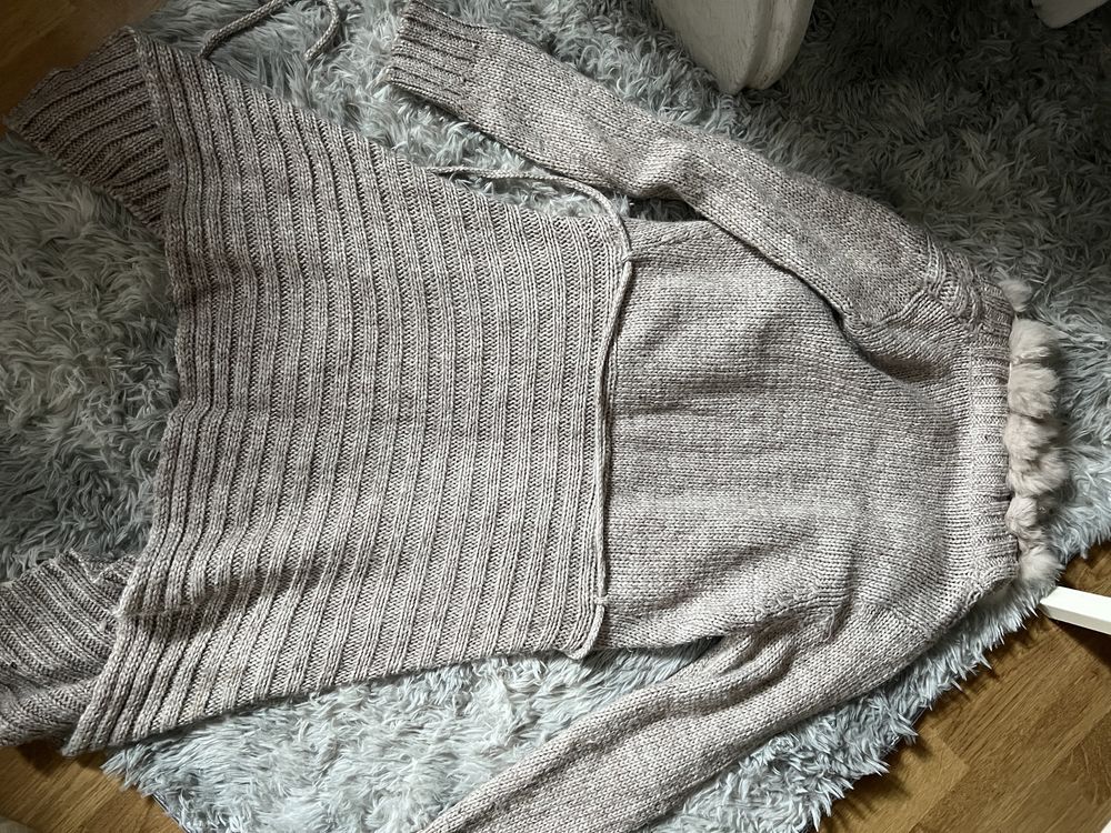 Sweter kardigan L/XL z naturalnym futerkiem