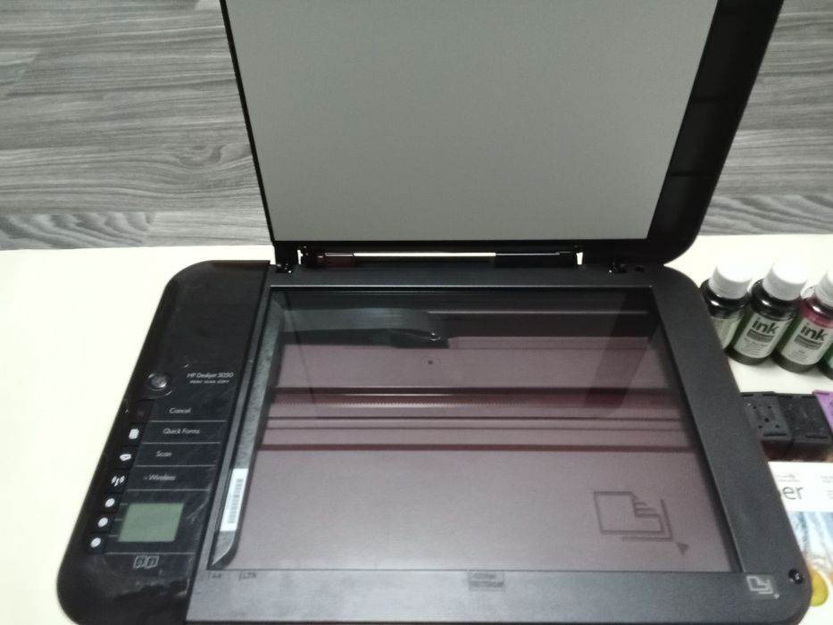 Принтер цвітний hp