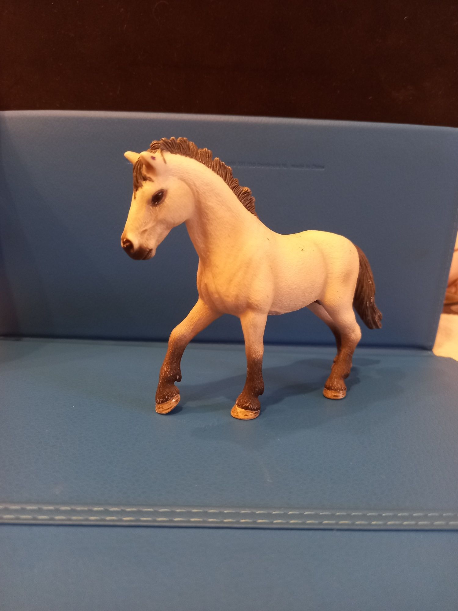 kuc connemara schleich figurka wycofana