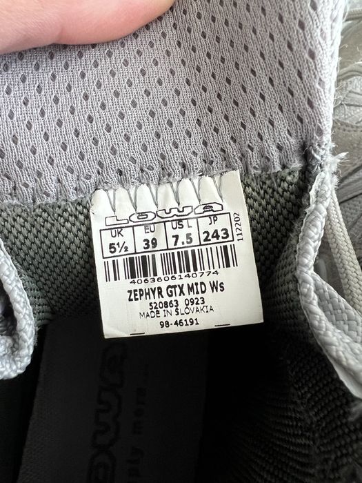 Lowa, goretex, нові без коробки