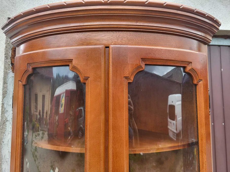 Witryna narożna serwantka włoska orzechowa