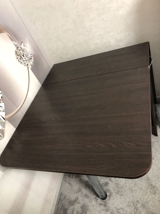 Розкладний стіл-книжка