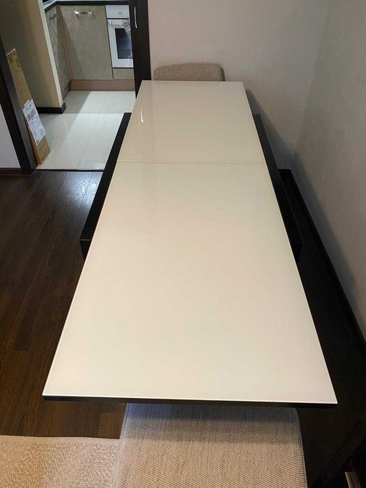 Stół Paged - za darmo