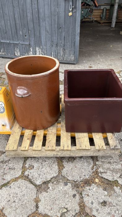 Garnek gliniany beczka