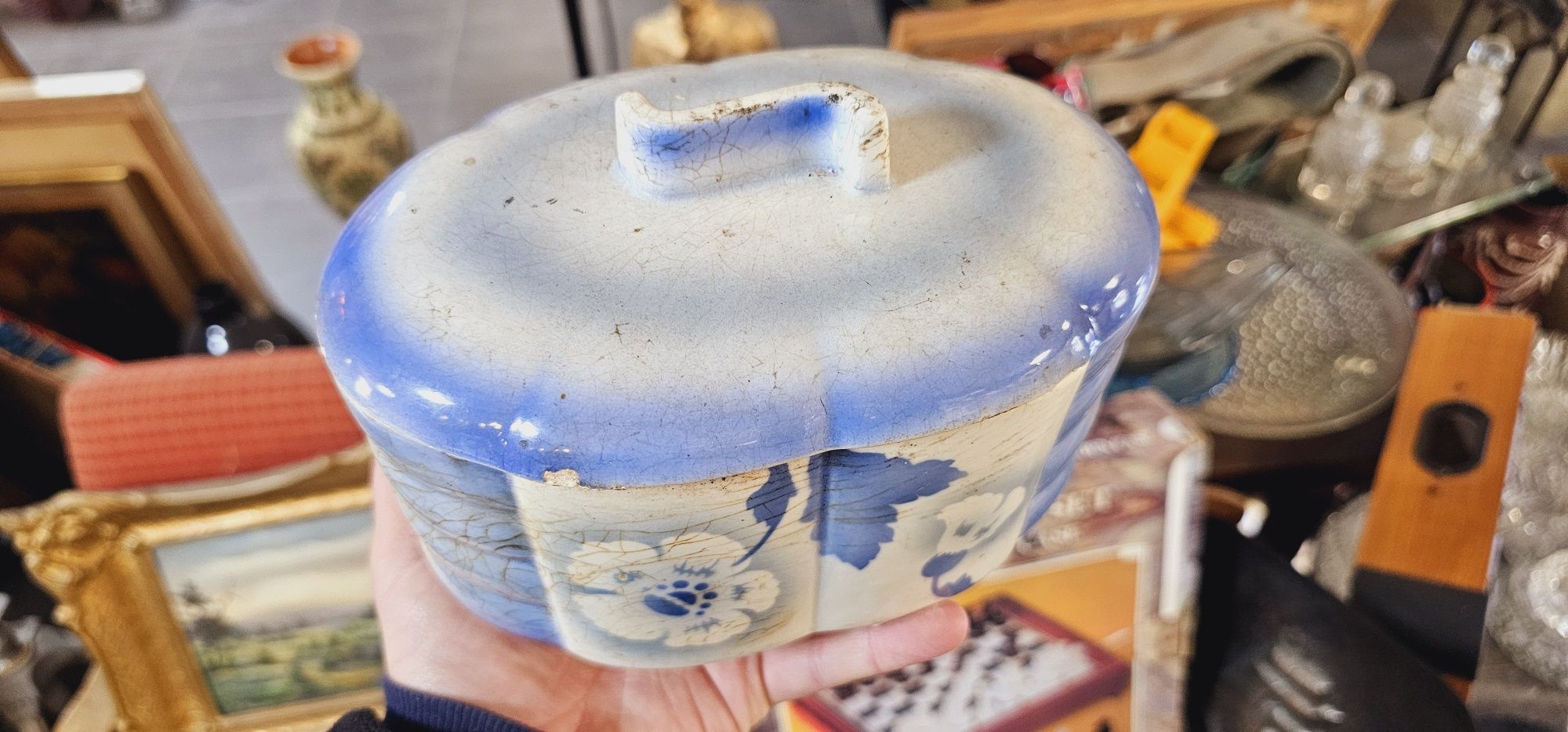 Stary, przedwojenny, ceramiczny pojemnik