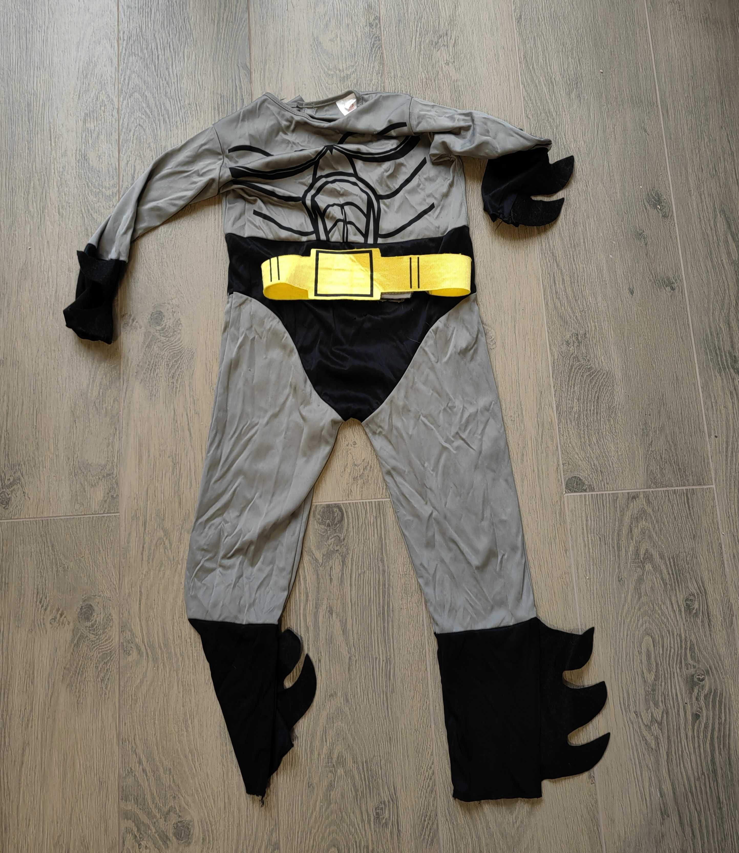 strój BATMAN dla chłopca 5-6 lat , kostium 122-128