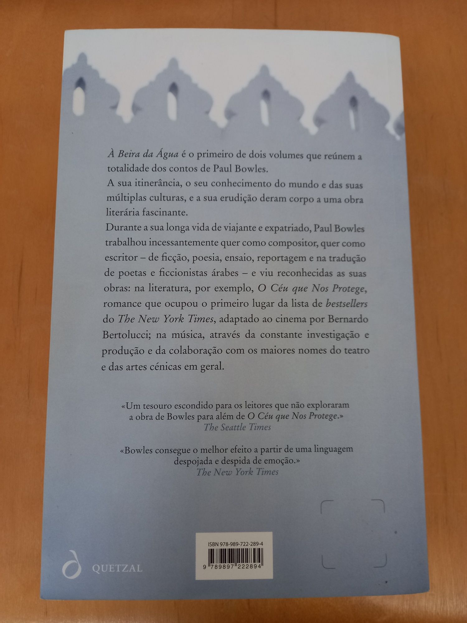 À beira de água - Paul Bowels