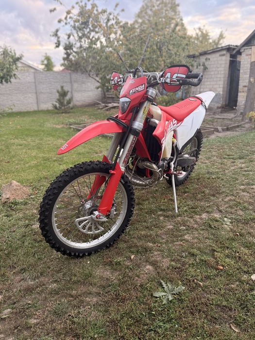 Мотоцикл GasGas 2022 рік