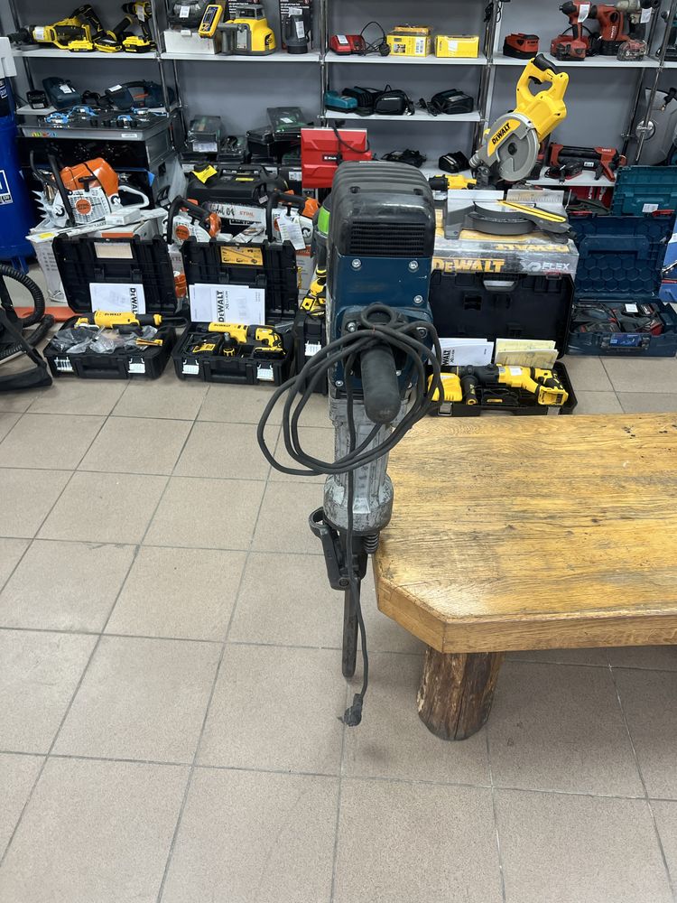 Відбійний молоток Bosch gsh 27 vc 22