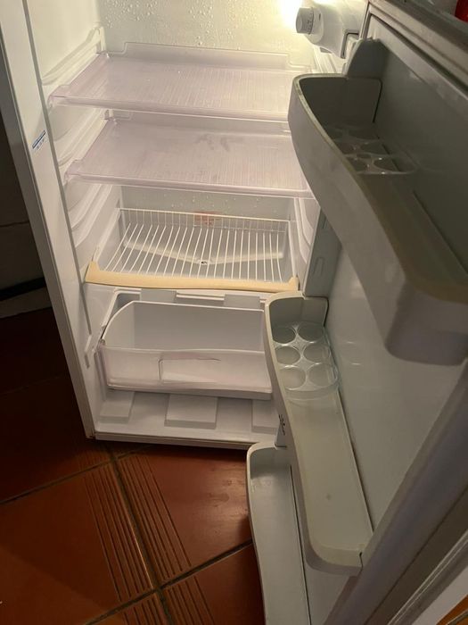 Vendo frigorífico em ótimo funcionamento