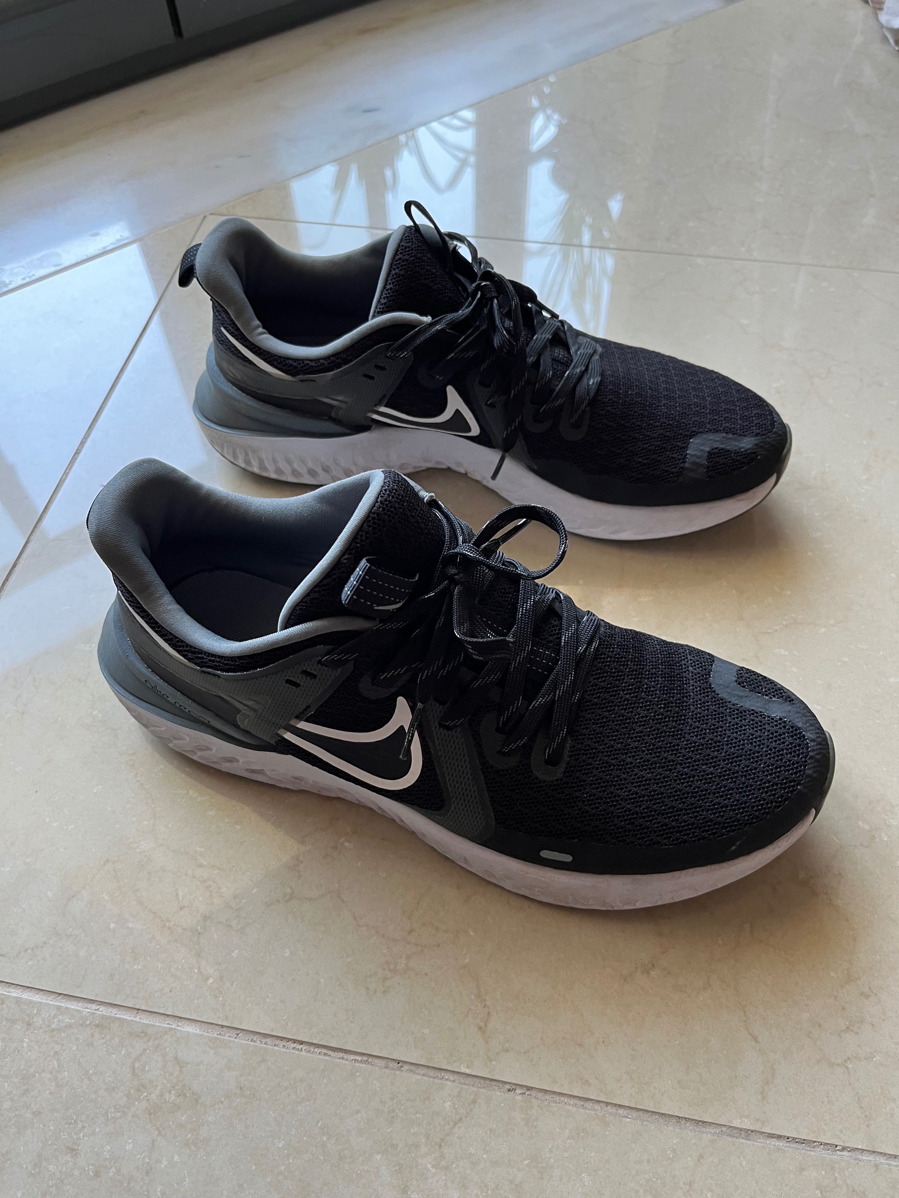 Sapatilhas Nike Legend React 2 - Como NOVAS!