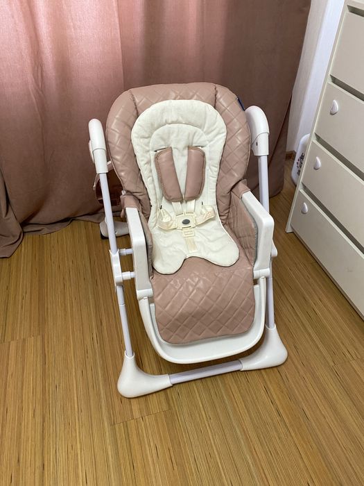 Детский стульчик для кормления bambi