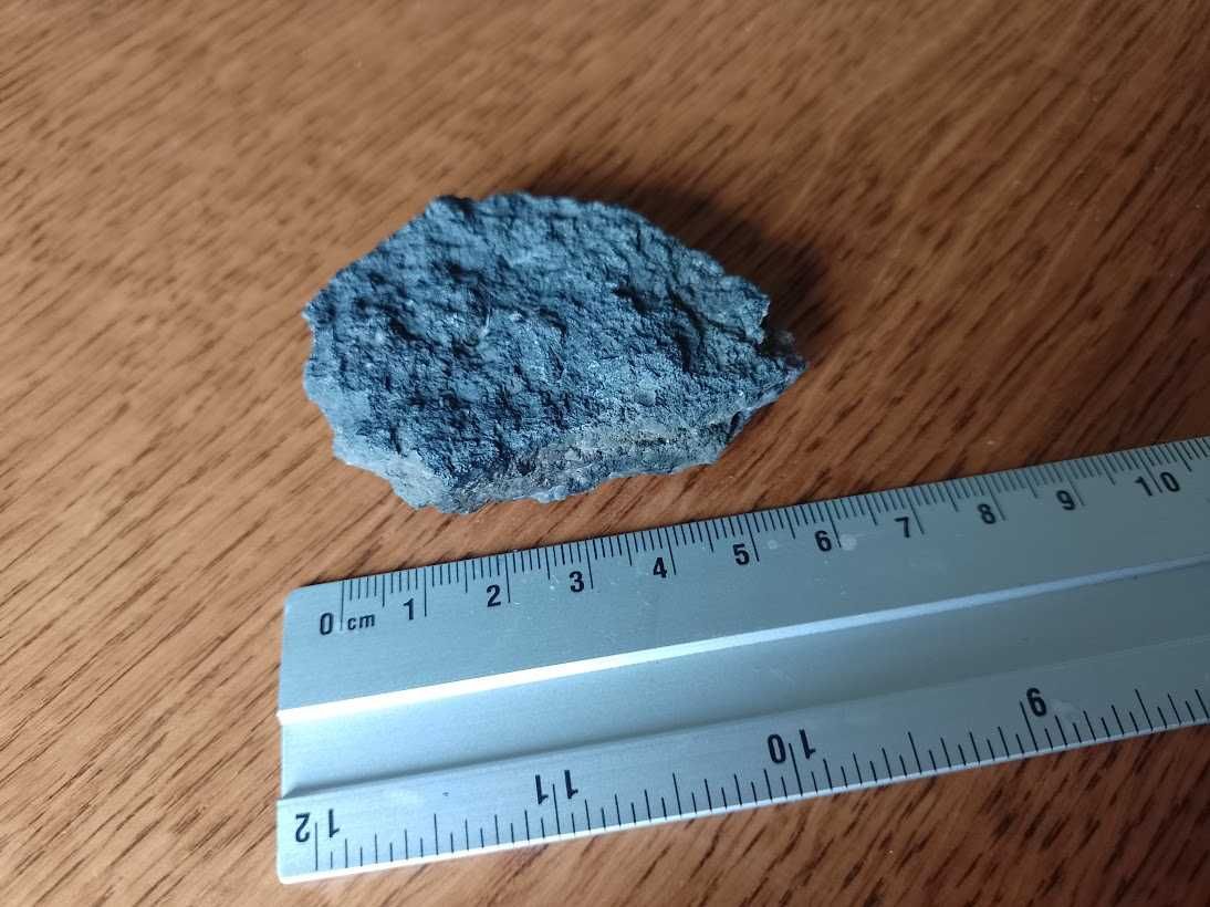 Lawa Wulkaniczna 6 cm Kamień Minerał Kolekcja