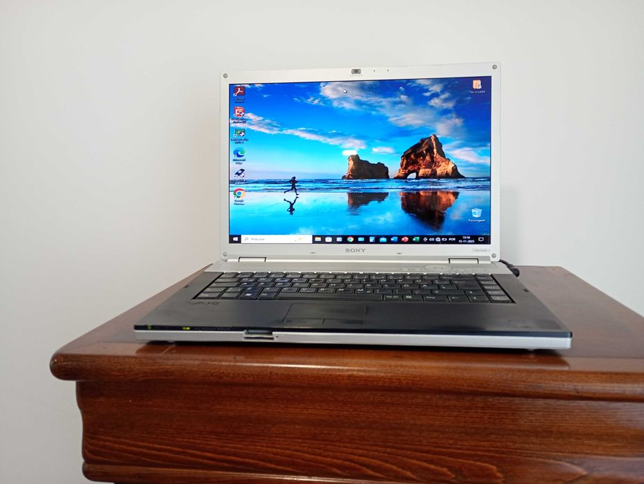 Vendo portátil SONY