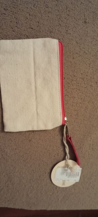 Porta moedas novo lindo