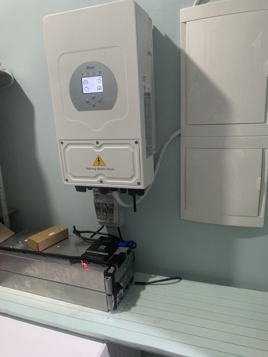 Гібридний інвертор Deye 6kW 48v 29,11