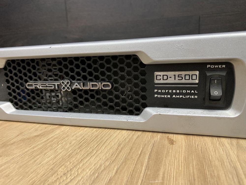 Потужний  професійний підсилювач класу D 1500Вт Crest audio SD1500