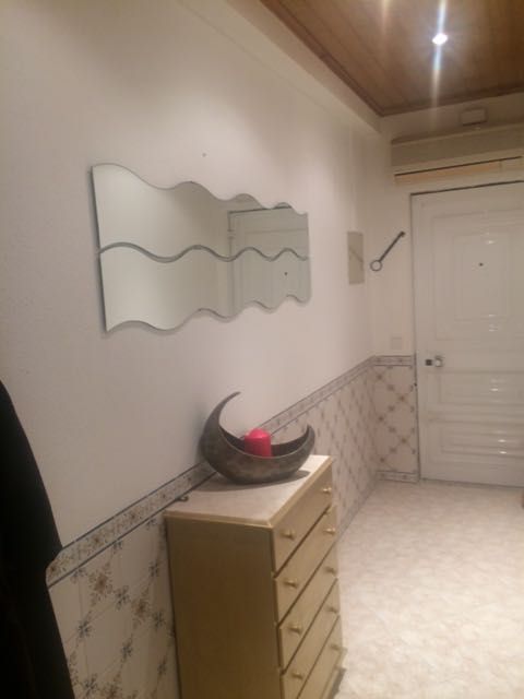 Vende-se Rés-do-Chão Independente em Moradia Geminada – Abrantes