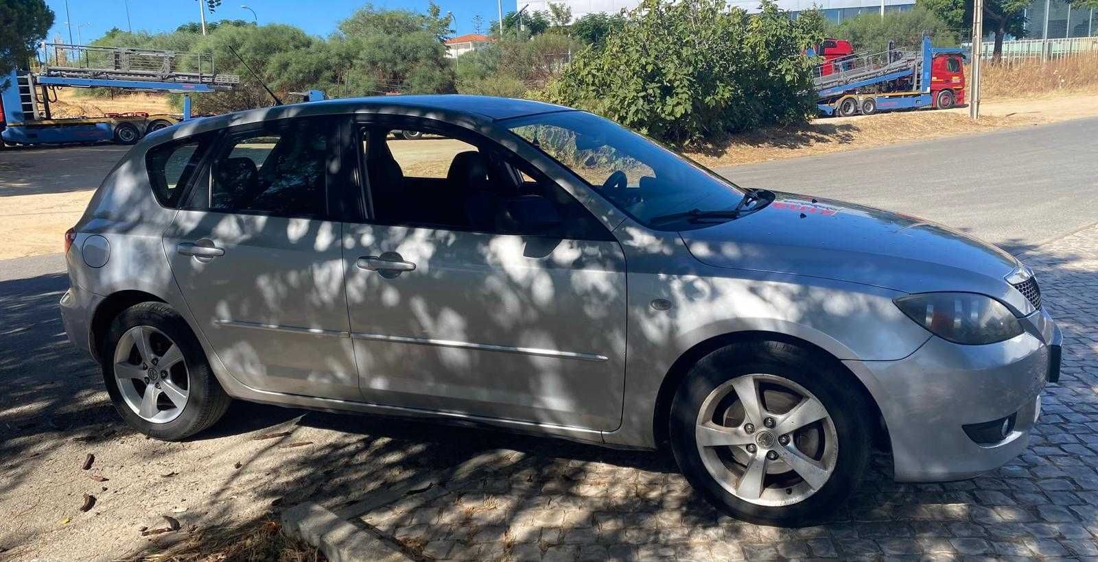 Vendo Mazda3 2005, bom estado