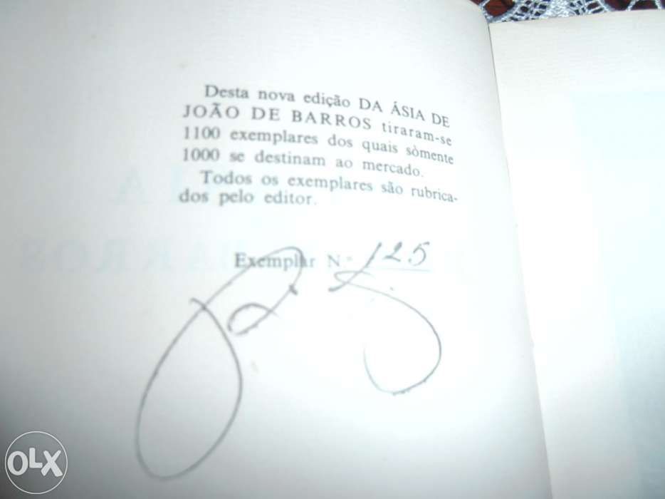 Coleção "As Décadas" autografada pelo editor